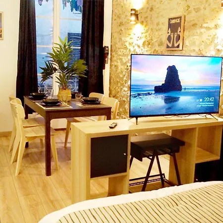 The Creative Town Center Apartment Chevreuse